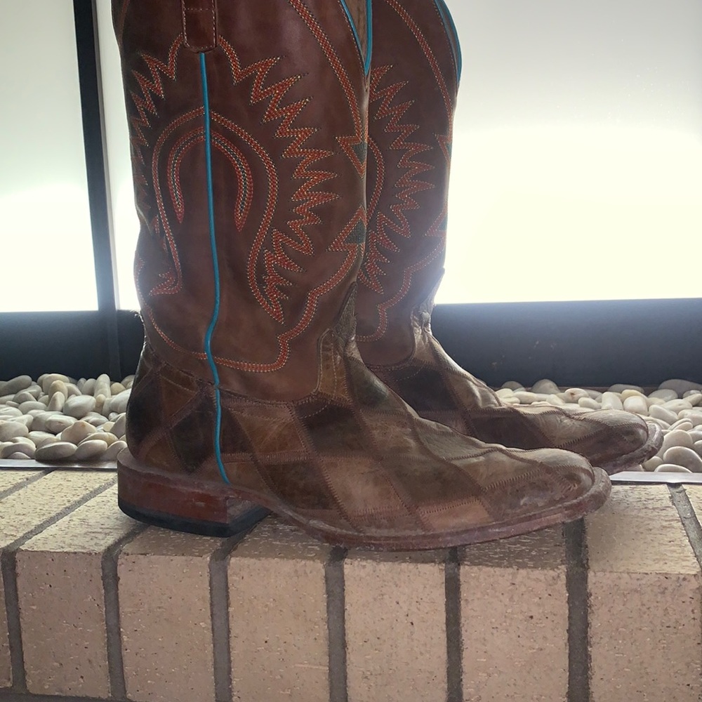 Horse power boots, not a fan of the color trying to get them gone by Christmas